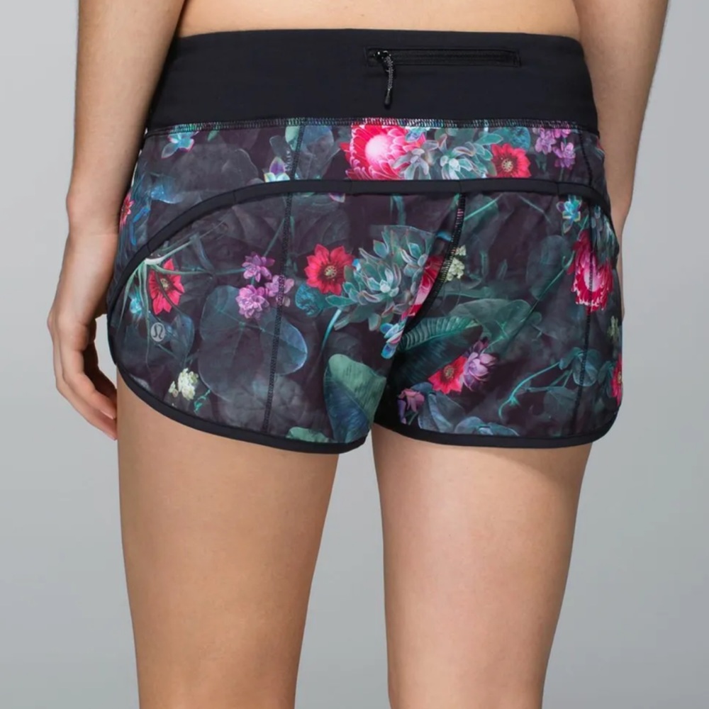 Lululemon Run Speed Short 4-way Stretch curious jungle multi black size 4